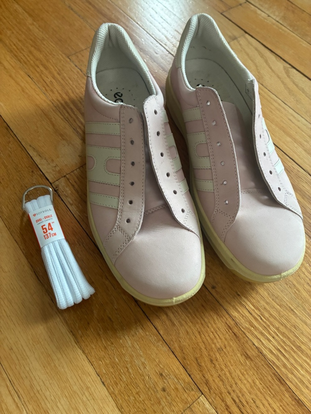 Ecco Women's Casual Pink Low-Top Sneakers Size 40 US9-9.5